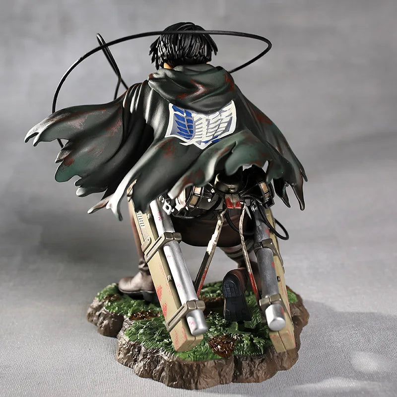 Attack on Titan: Levi Ackerman "Humanity's Strongest" Combat Figure (Bandai)